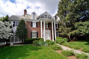 5826 Highland Drive, Burr Residential Properties